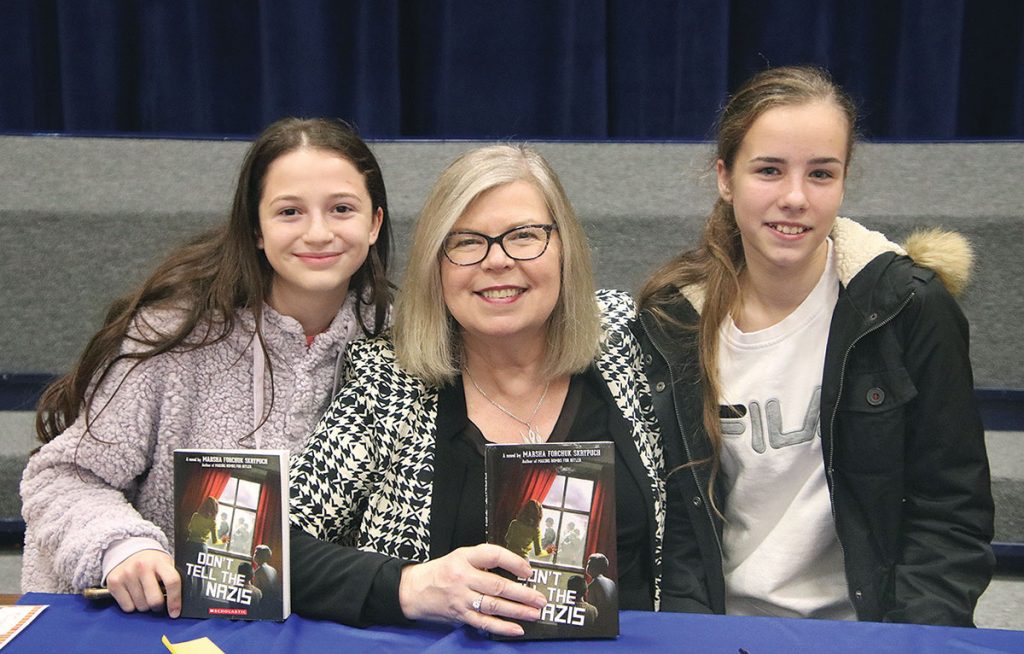 3.Marsha Skrypuch with 8th graders Iryna and Christina - Community Chronicle