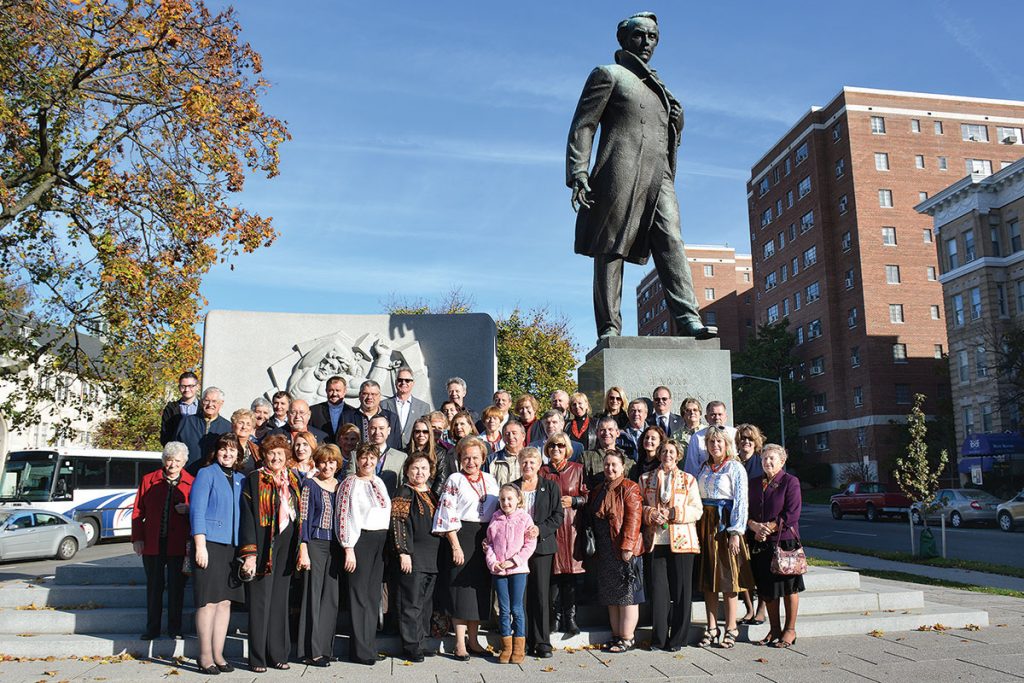 WASHINGTON – Ukrainian Americans from Hartford and New Haven, Conn., attended the Holodomor Memorial dedication ceremony here on Saturday, November 7. On Sunday morning, November 8, participants visited the Taras Shevchenko Monument at P and 22nd streets in Washington before attending the Holodomor Commemorative Concert at George Washington University.