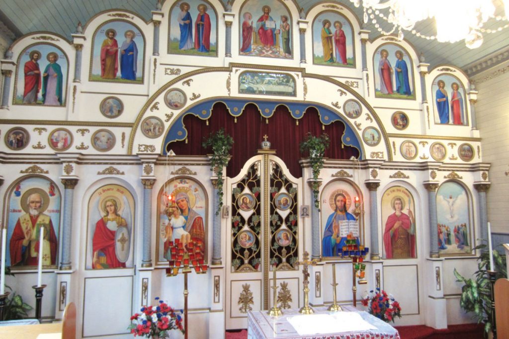 Iconostasis painted by Wadym Dobrolige - Culture/Arts