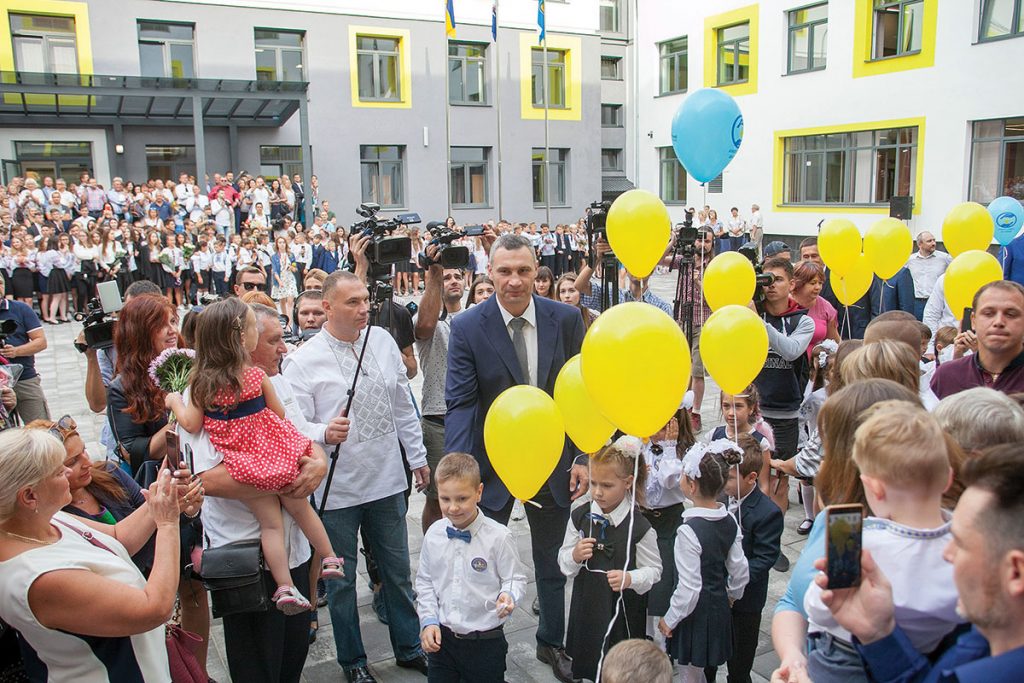 Kyiv mayor Klitschko opens school - News