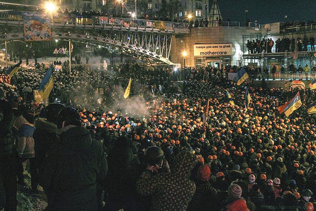 standoff dec 10 11 Taras Khimchak Euromaidan Journalist Collective - The Year in Review